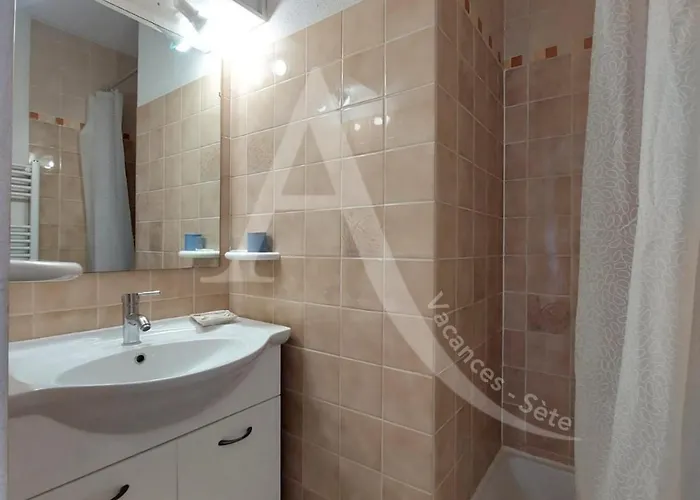 T3 Mezzanine Avec Balcon, Climatisation Et Parking - Quartier Villeroy